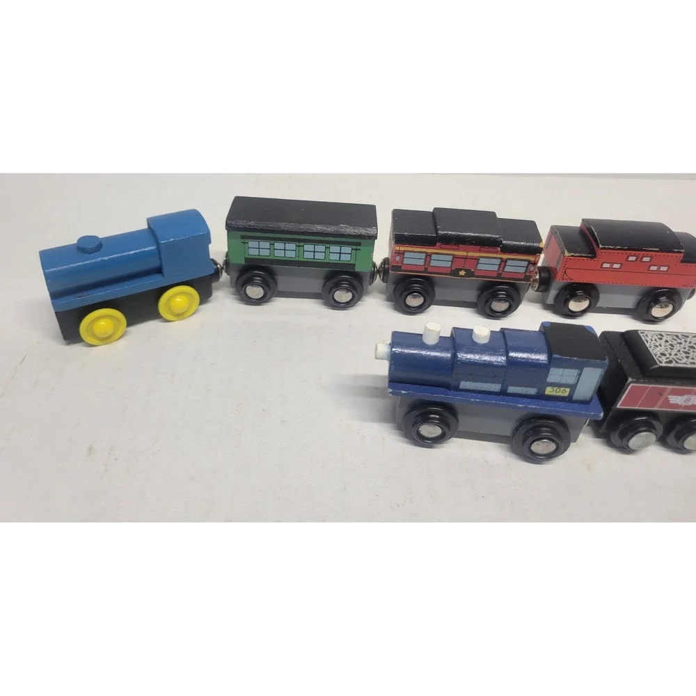 7pc Wooden Magnetic Train Car Set Blue Engine 306 Red Tender 8‎ Railway Toys